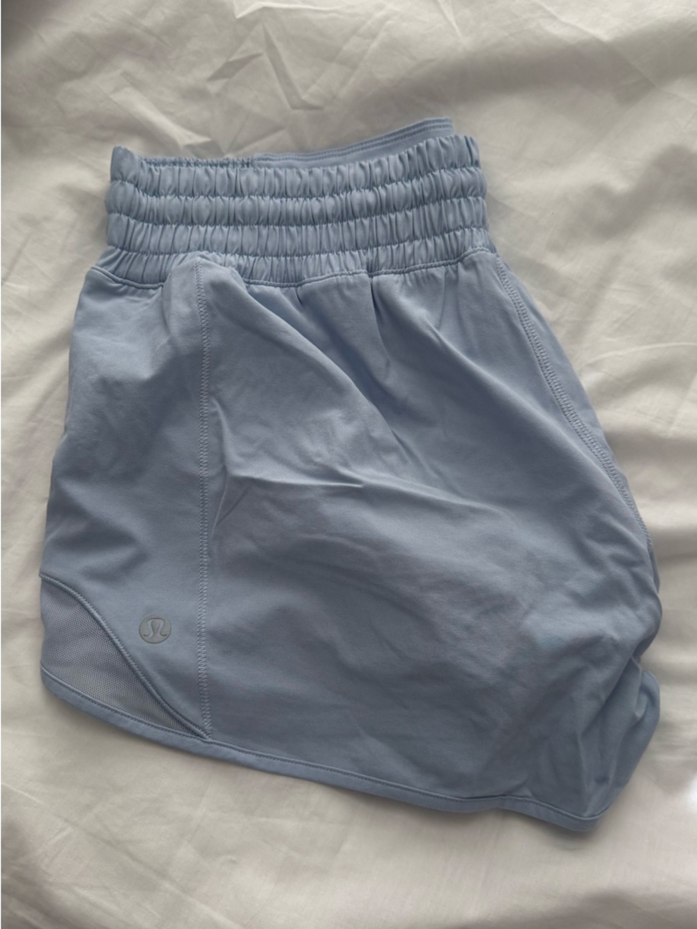 Lululemon Hotty Hot High Rise 2.5 inch | Size 6 Blue Linen - Picture 2 of 4